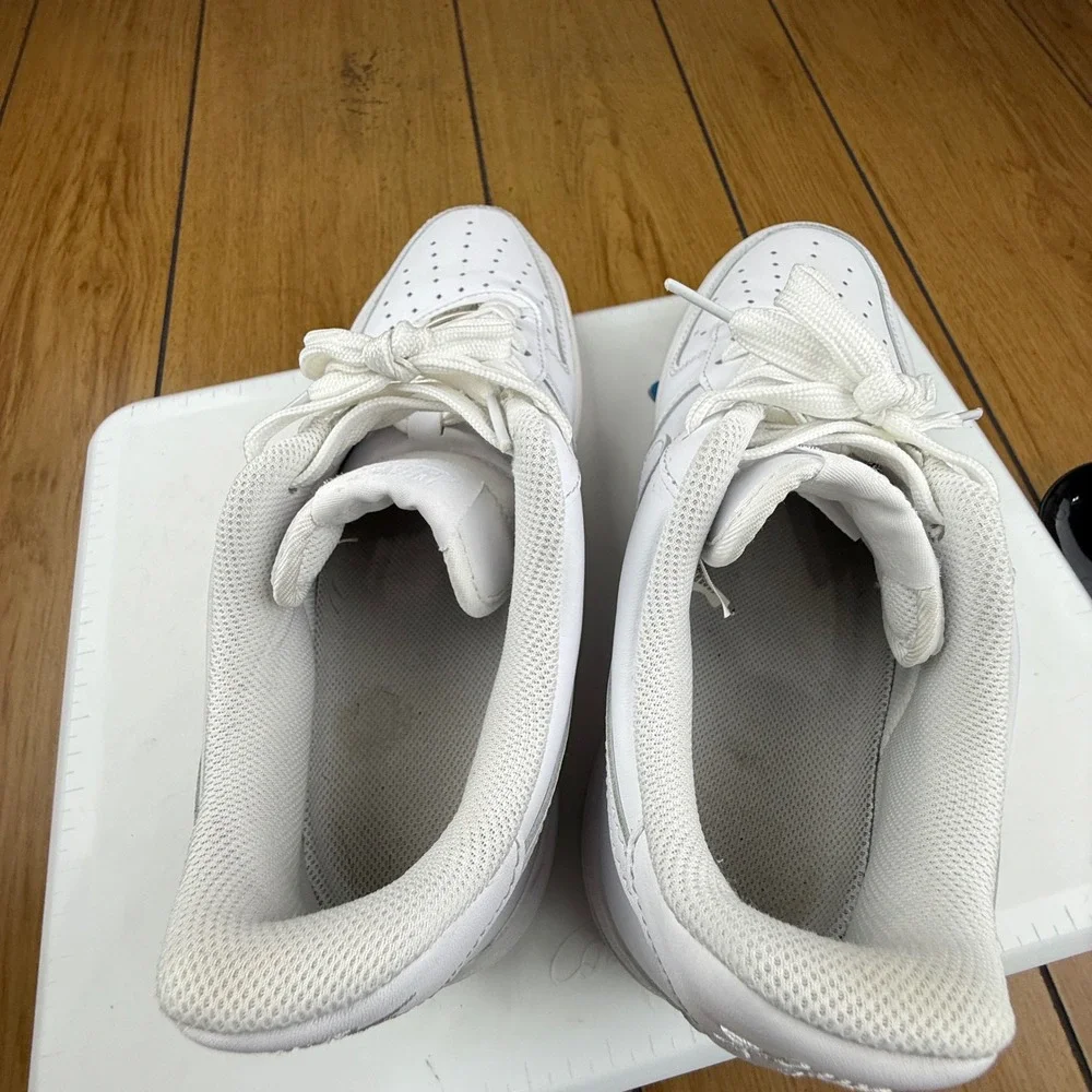 Nike Air Force 1 07 Low Triple White Mens Sneakers CW2288-111 Size 9